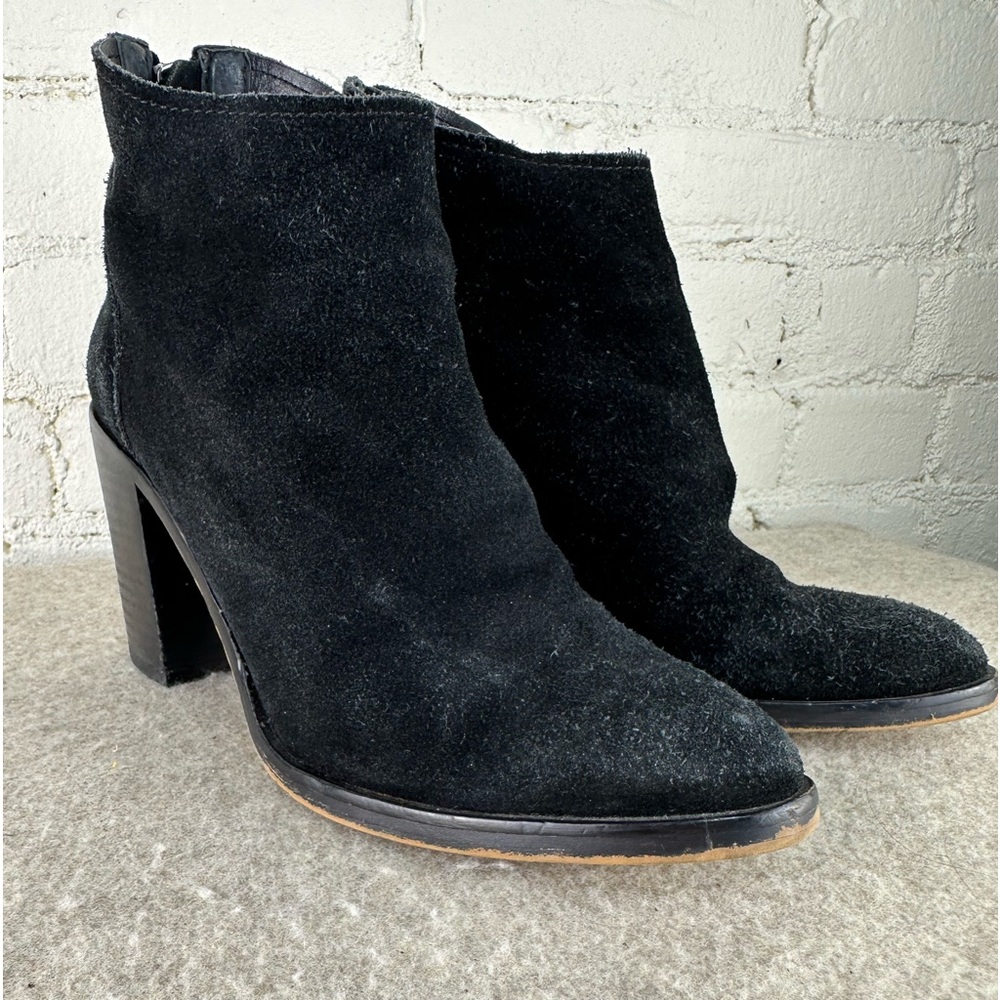 Dolce Vita Stevie Black Suede Back Zip Bootie Women’s Size 8